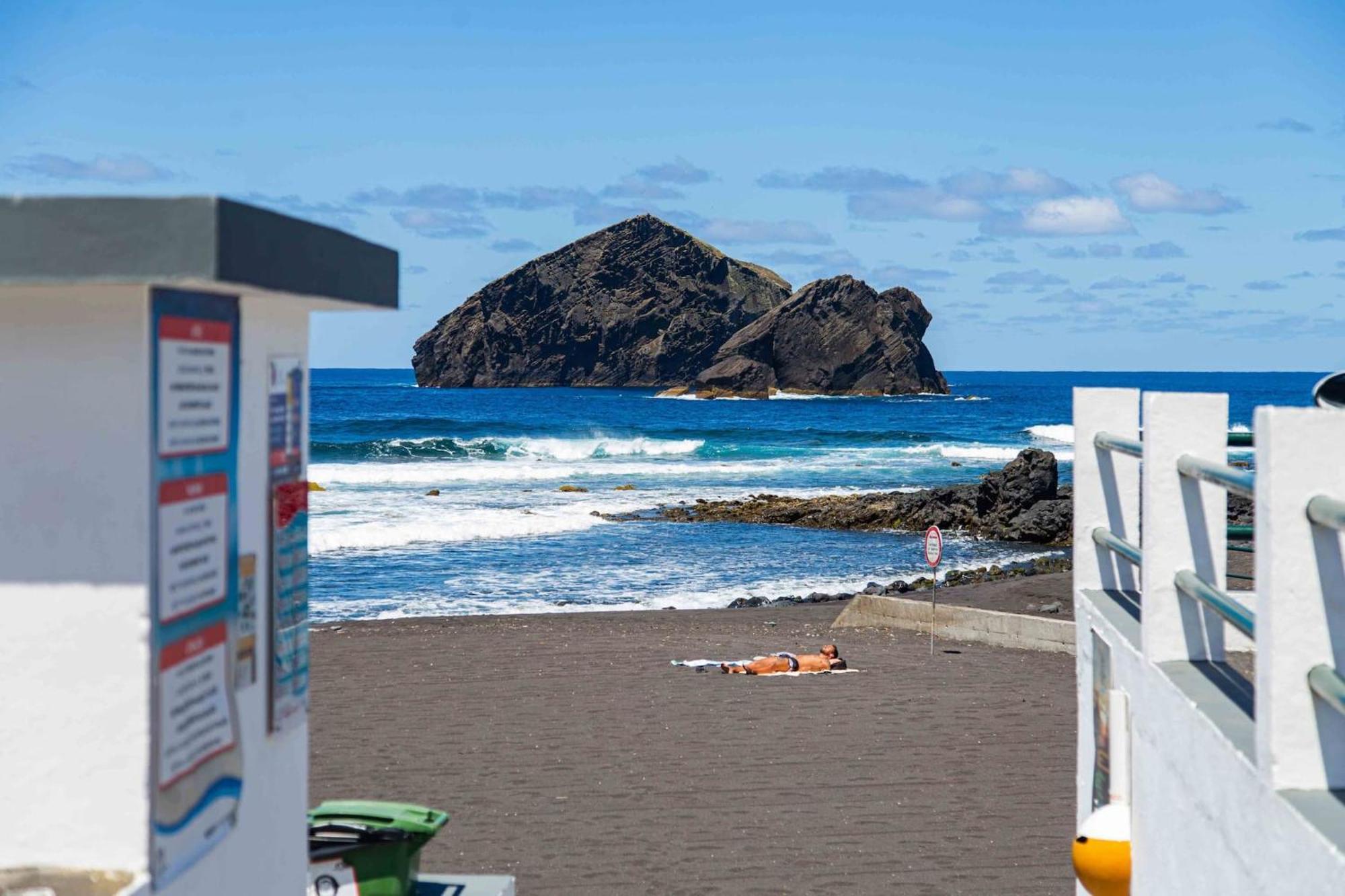 Mosteiros Beach House Buitenkant foto